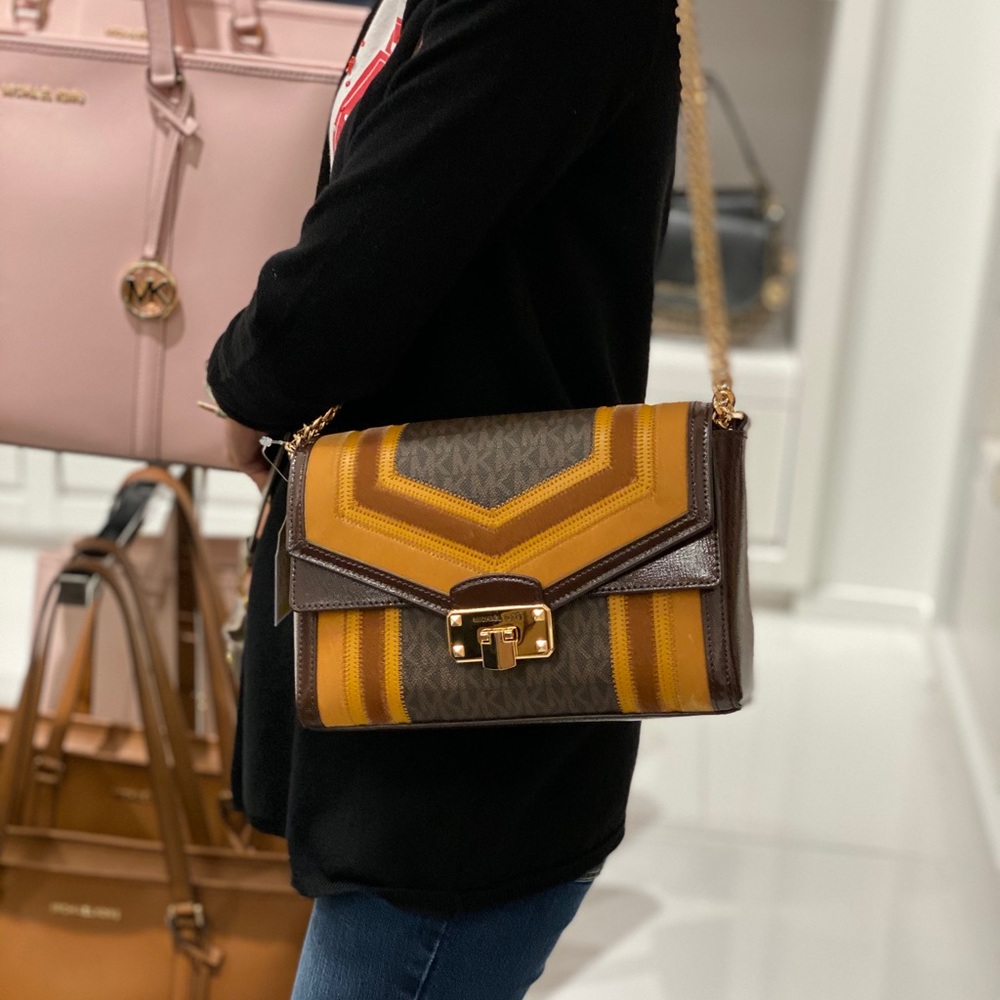 Michael Kors Kinsley shoulder Flap Crossbody